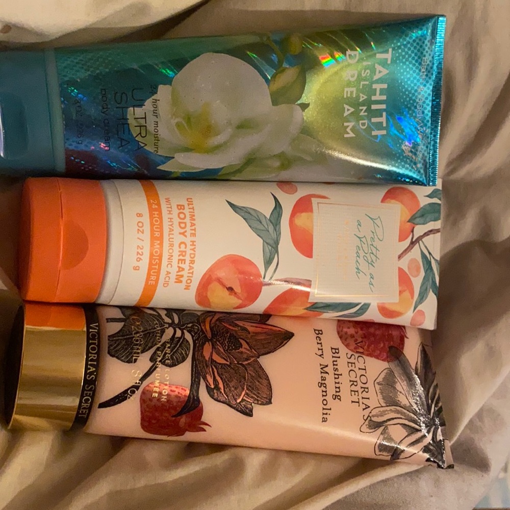 Bbw and VS lotions.